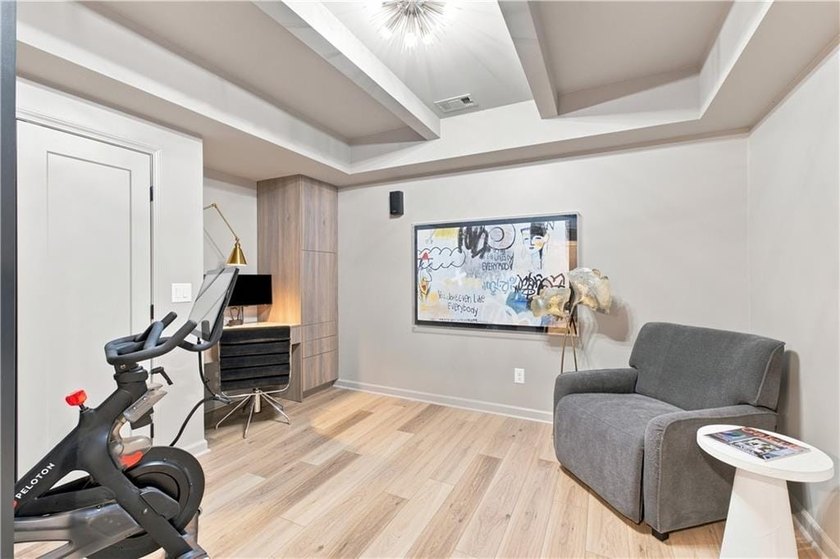 One-of-a-Kind Luxury Living on a Premier Golf Course Lot in - photo 41
