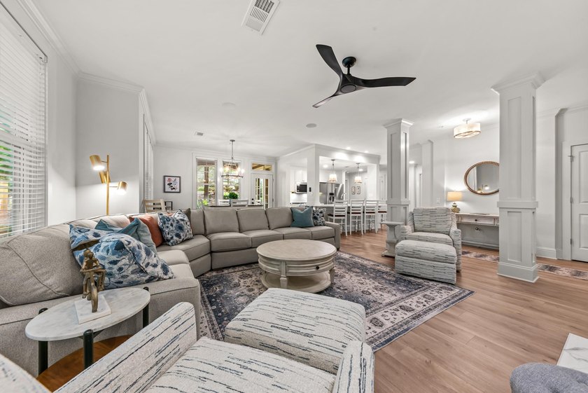 Beautifully renovated 2-bedroom, 2-bath Lake Club Condo with a - photo 8