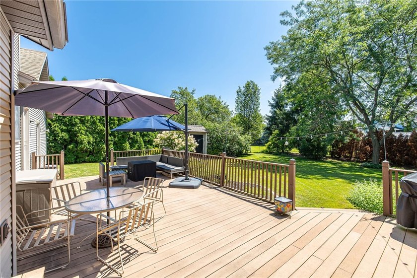 Welcome to 139 Scotch Pine Drive! This stunning 4-bedroom, 2 - photo 43