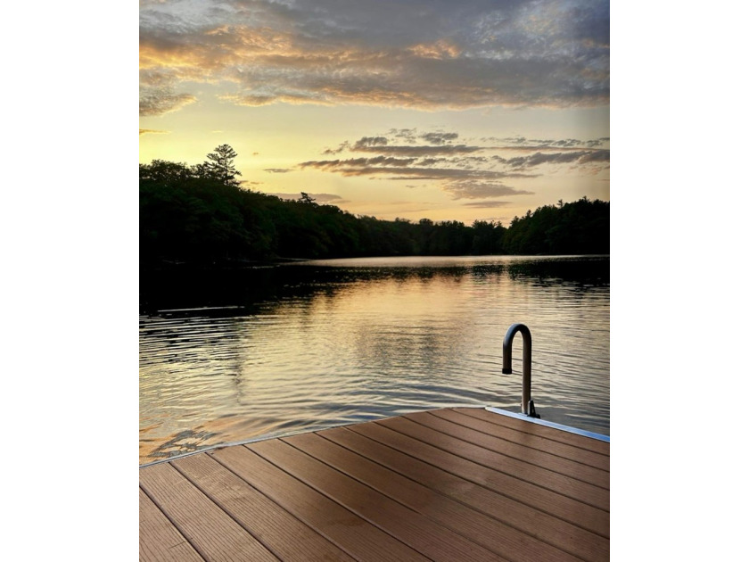 Welcome to 89 Boot Cove Lane, where privacy, comfort, and - photo 3