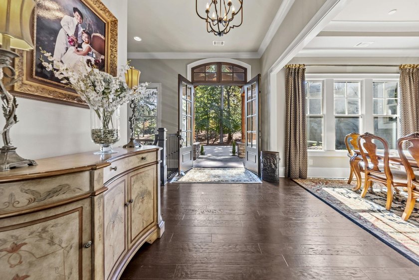 Welcome to refined luxury living in the heart of Reynolds Lake - photo 10