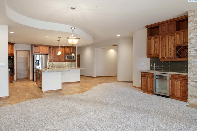 MLS# 287131 Waterfront Living: Where Lifestyle Meets Luxury - photo 13