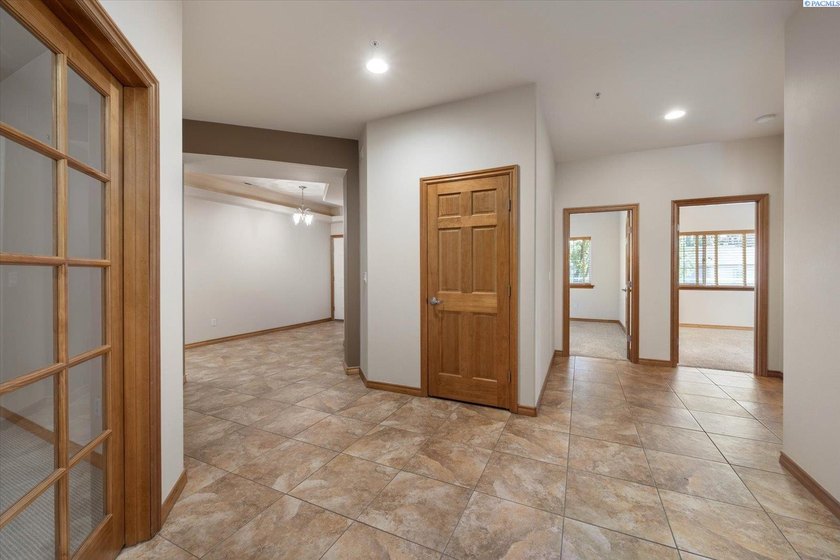 MLS# 287131 Waterfront Living: Where Lifestyle Meets Luxury - photo 21