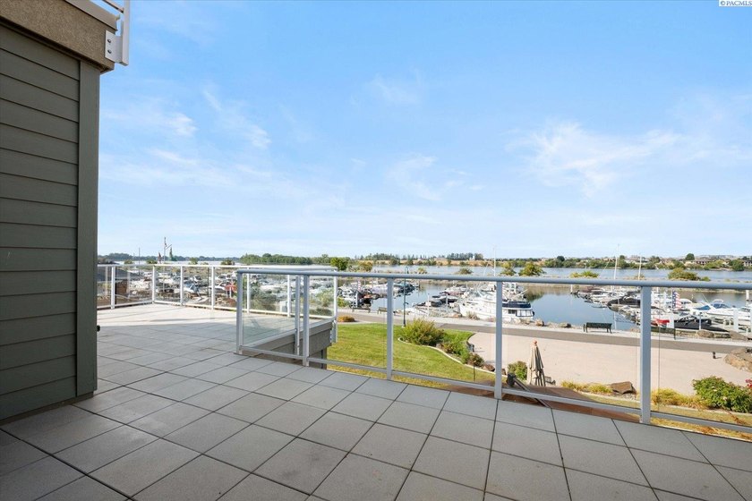 MLS# 287131 Waterfront Living: Where Lifestyle Meets Luxury - photo 24