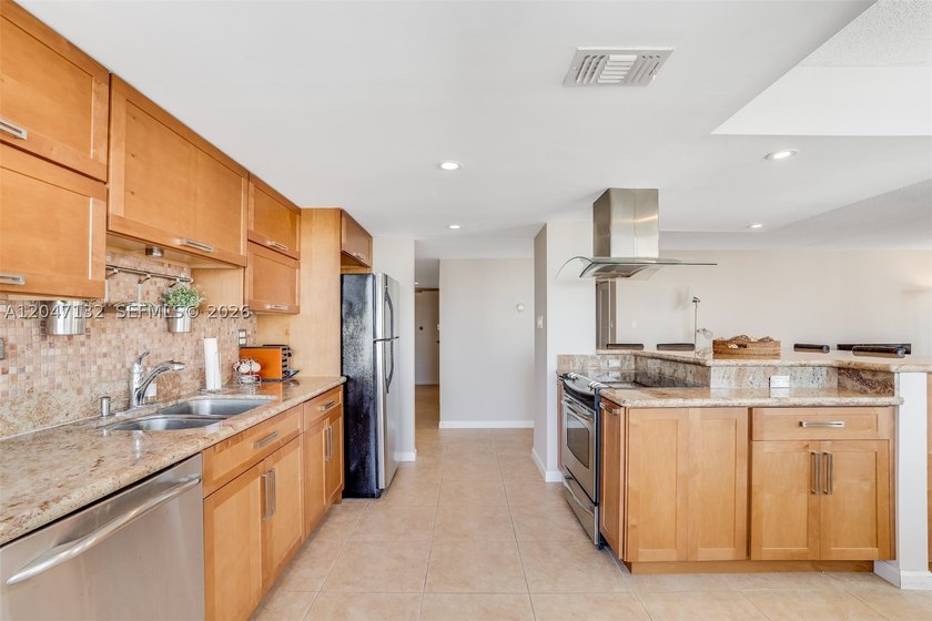 Welcome to your waterfront oasis at Del Prado, located in the - photo 12