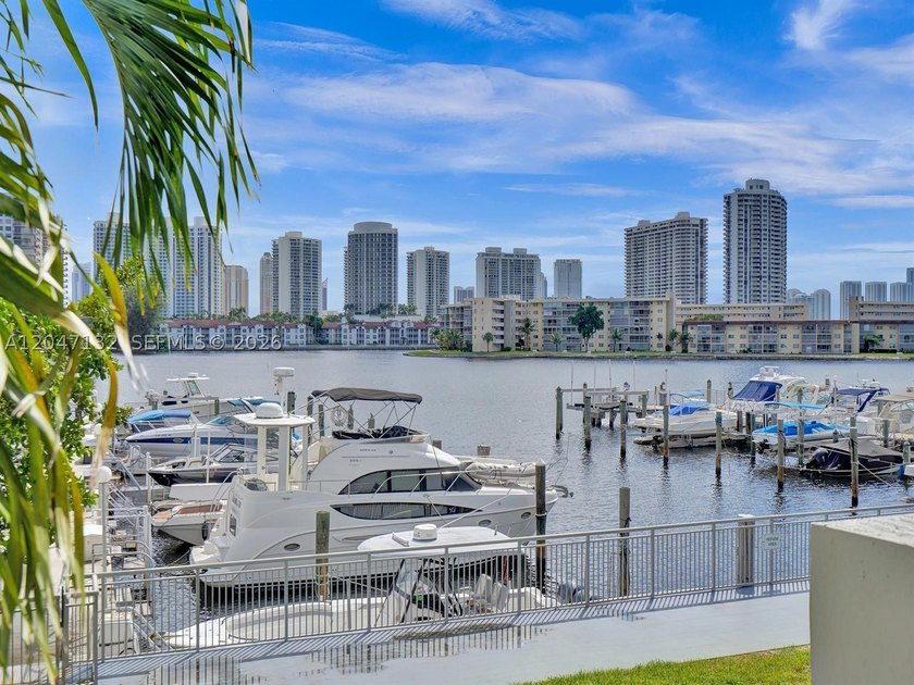 Welcome to your waterfront oasis at Del Prado, located in the - photo 22
