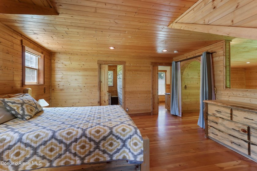 Privately sited on 5 acres with a beautiful mix of trees and - photo 16