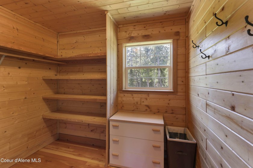 Privately sited on 5 acres with a beautiful mix of trees and - photo 20