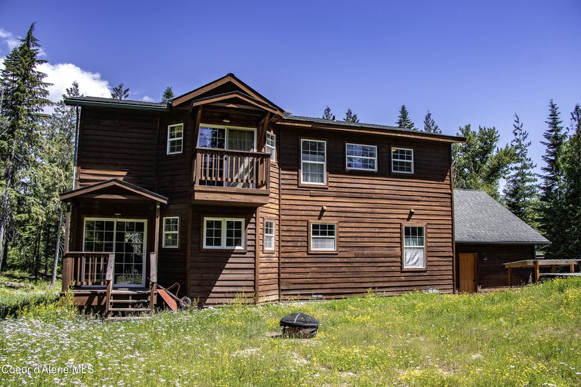 Privately sited on 5 acres with a beautiful mix of trees and - photo 39