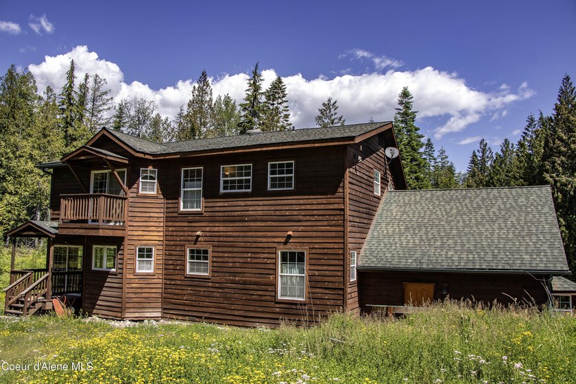 Privately sited on 5 acres with a beautiful mix of trees and - photo 40