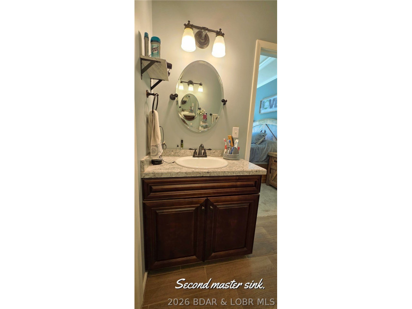 YOUR DREAM HOME IS ON THE MARKET! Stunning 4 bdrm 3 bath home - photo 25