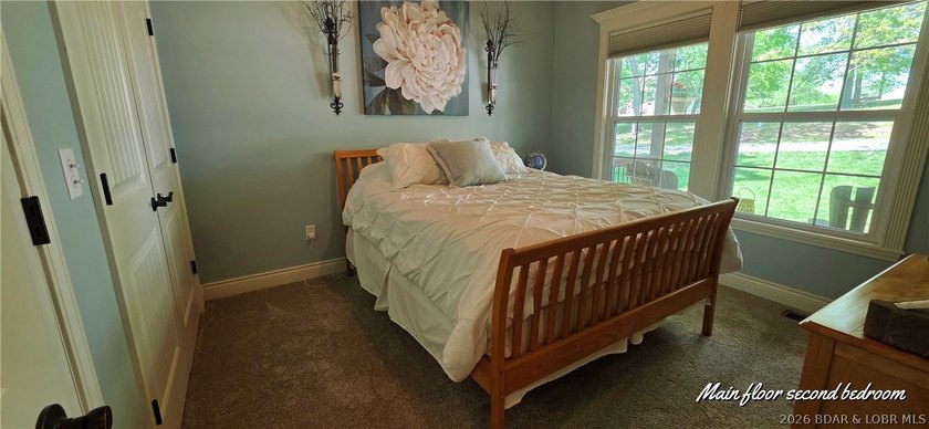 YOUR DREAM HOME IS ON THE MARKET! Stunning 4 bdrm 3 bath home - photo 27