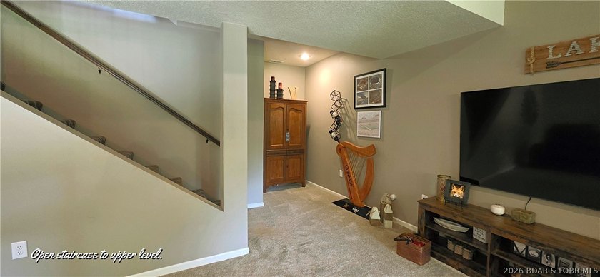 YOUR DREAM HOME IS ON THE MARKET! Stunning 4 bdrm 3 bath home - photo 29