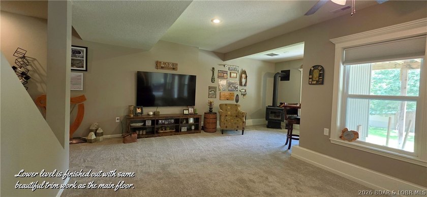 YOUR DREAM HOME IS ON THE MARKET! Stunning 4 bdrm 3 bath home - photo 30