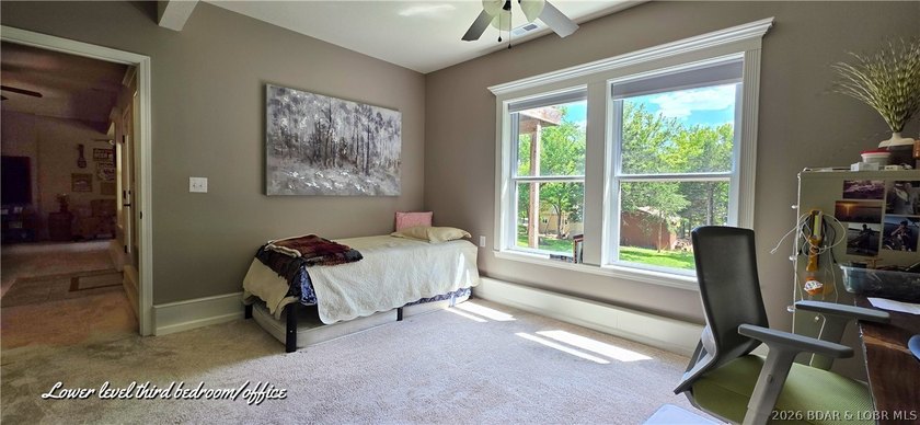YOUR DREAM HOME IS ON THE MARKET! Stunning 4 bdrm 3 bath home - photo 35