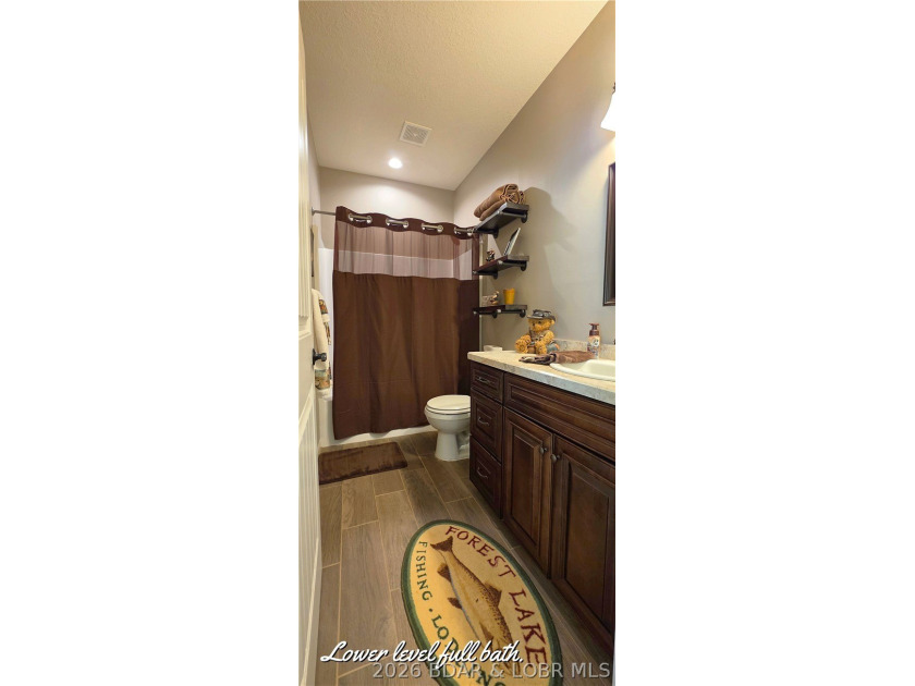 YOUR DREAM HOME IS ON THE MARKET! Stunning 4 bdrm 3 bath home - photo 36