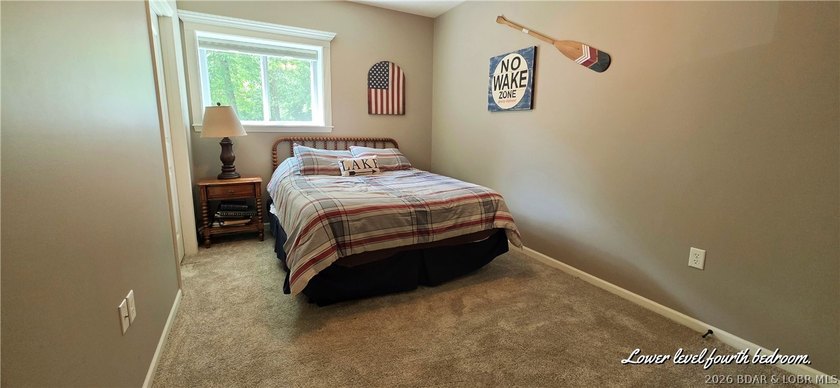 YOUR DREAM HOME IS ON THE MARKET! Stunning 4 bdrm 3 bath home - photo 37