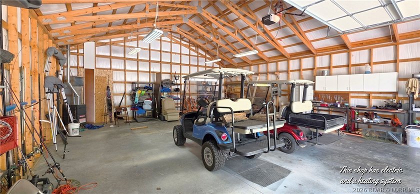 YOUR DREAM HOME IS ON THE MARKET! Stunning 4 bdrm 3 bath home - photo 49