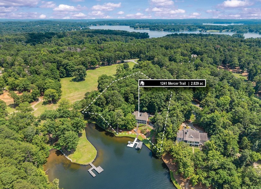 A truly rare offering in a private setting at Reynolds Lake - photo 3
