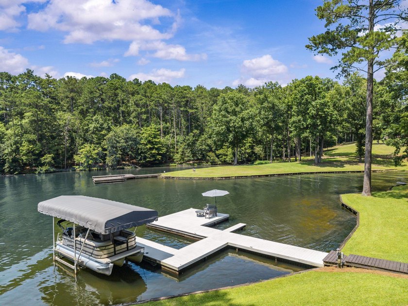 A truly rare offering in a private setting at Reynolds Lake - photo 9