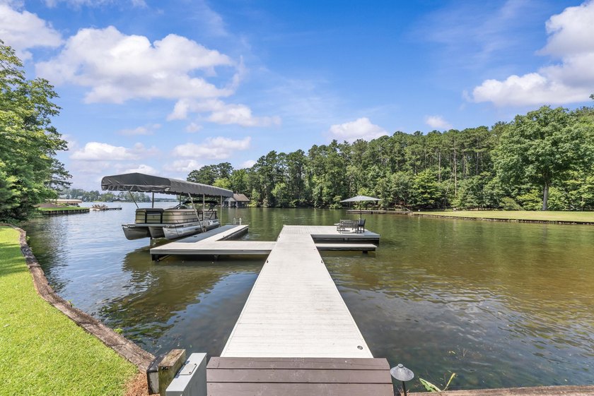 A truly rare offering in a private setting at Reynolds Lake - photo 10