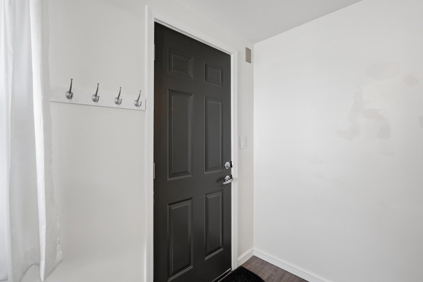 Historic character meets fresh, modern living in this - photo 2
