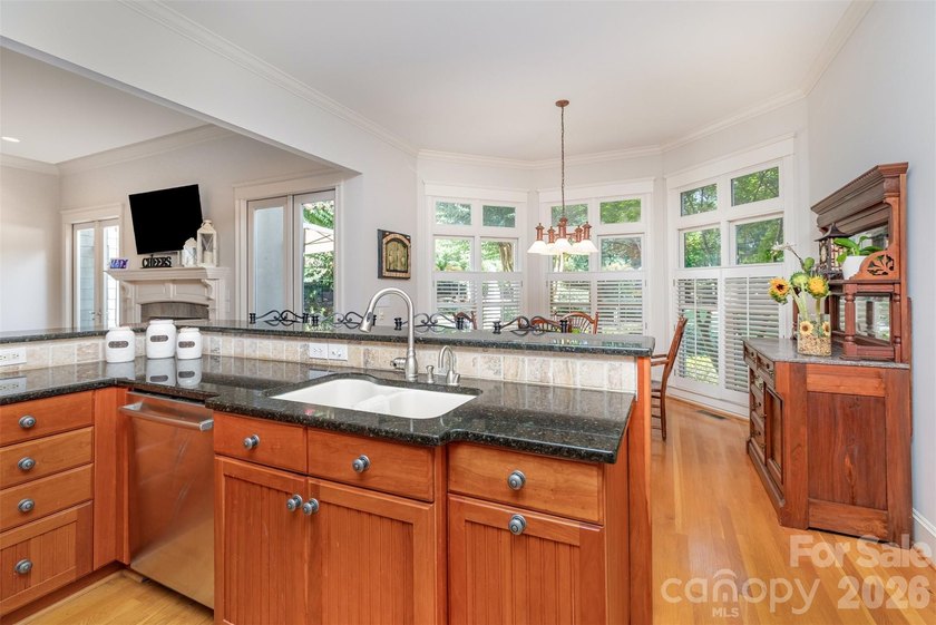 100K PRICE REDUCTION - Location, Location, Location. This - photo 20