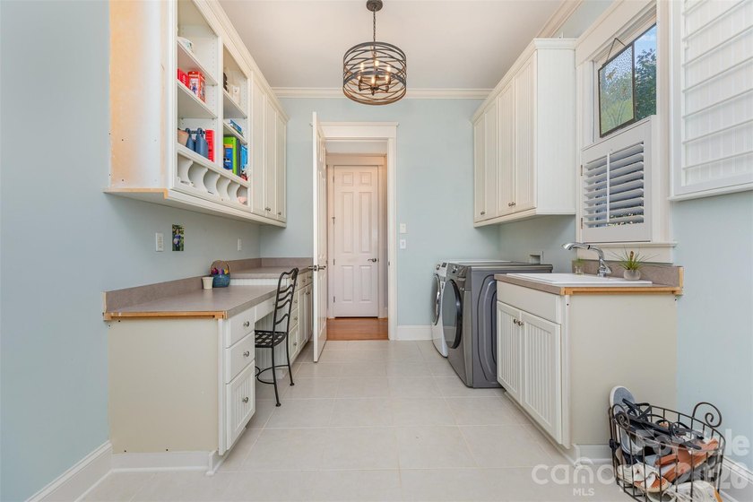100K PRICE REDUCTION - Location, Location, Location. This - photo 22