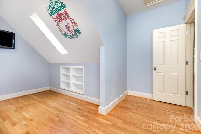 100K PRICE REDUCTION - Location, Location, Location. This - photo 35