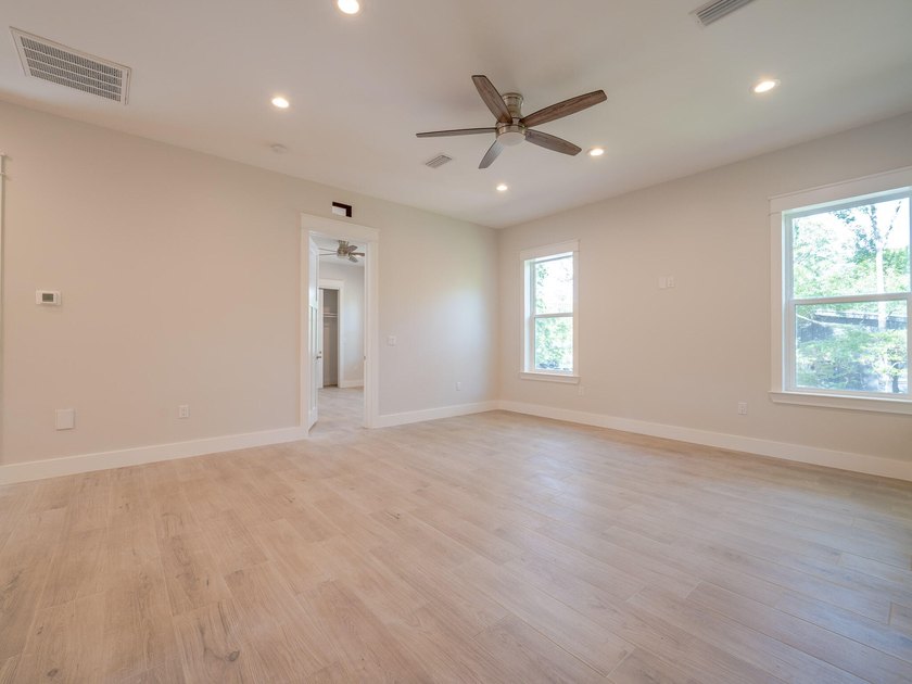 116 E George Street presents a newly constructed five bedroom - photo 32
