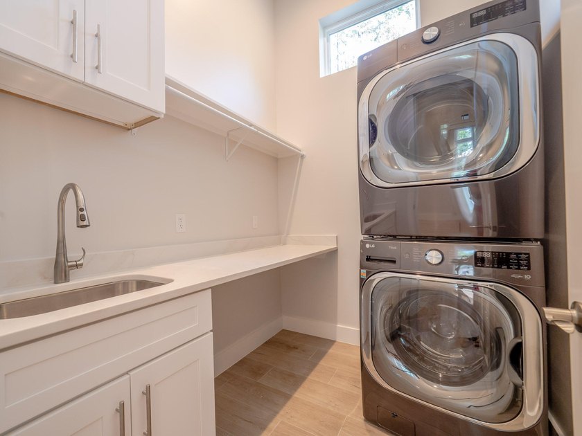 116 E George Street presents a newly constructed five bedroom - photo 37