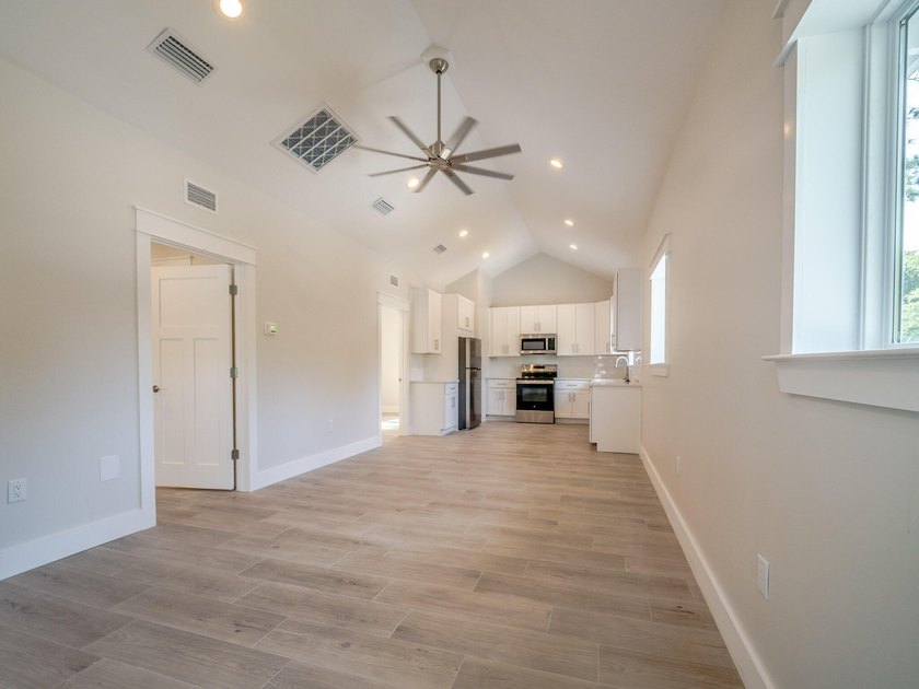 116 E George Street presents a newly constructed five bedroom - photo 39