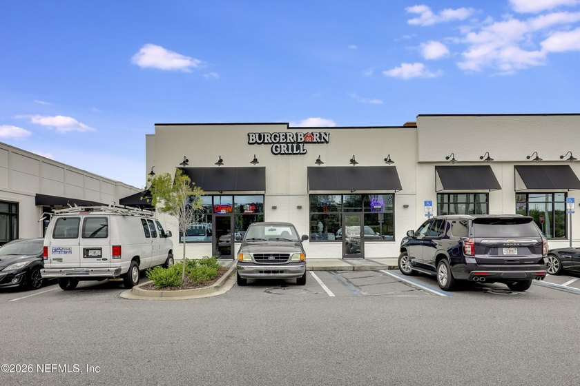 **1ST FLOOR**UPDATED**AMAZING LOCATION** Home insurance is - photo 46