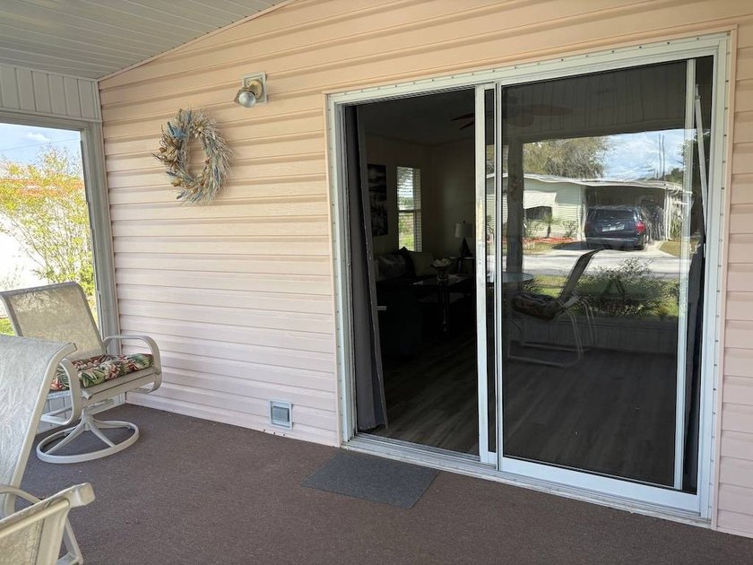 THIS IS ONE YOU DON'T WANT TO MISS!! BEAUTIFULLY UPDATED HOME - photo 46