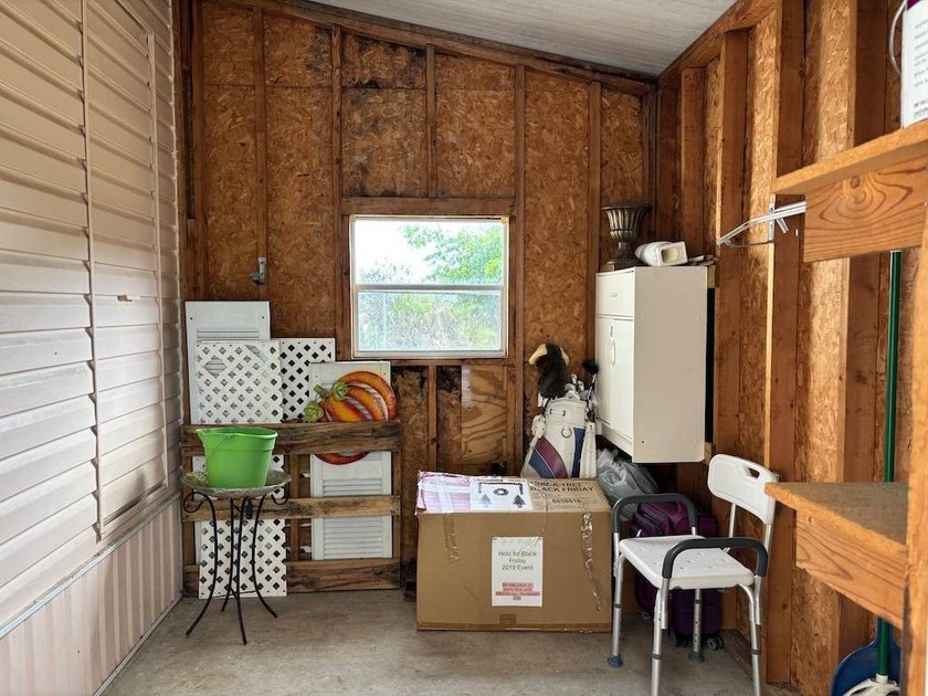 THIS IS ONE YOU DON'T WANT TO MISS!! BEAUTIFULLY UPDATED HOME - photo 47
