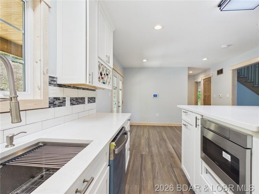 MOTIVATED SELLER!! This brand-new custom home sits on 3.05 - photo 23