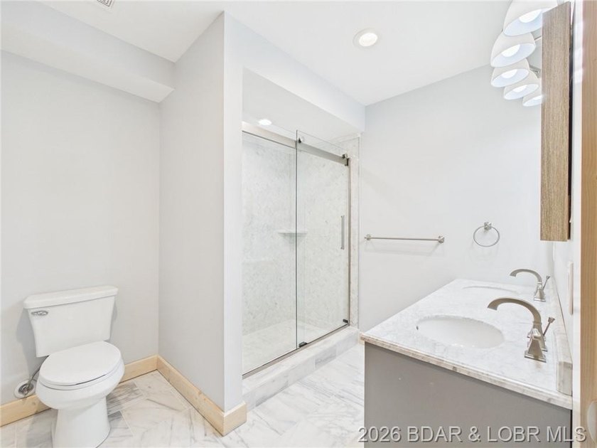 MOTIVATED SELLER!! This brand-new custom home sits on 3.05 - photo 29