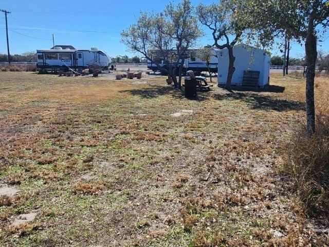PERFECT LOCATION TO OWN A 1/2 ACRE LOT WITH UNBELIEVABLE - photo 4