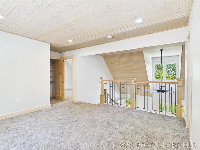 MOTIVATED SELLER!! This brand-new custom home sits on 3.05 - photo 43