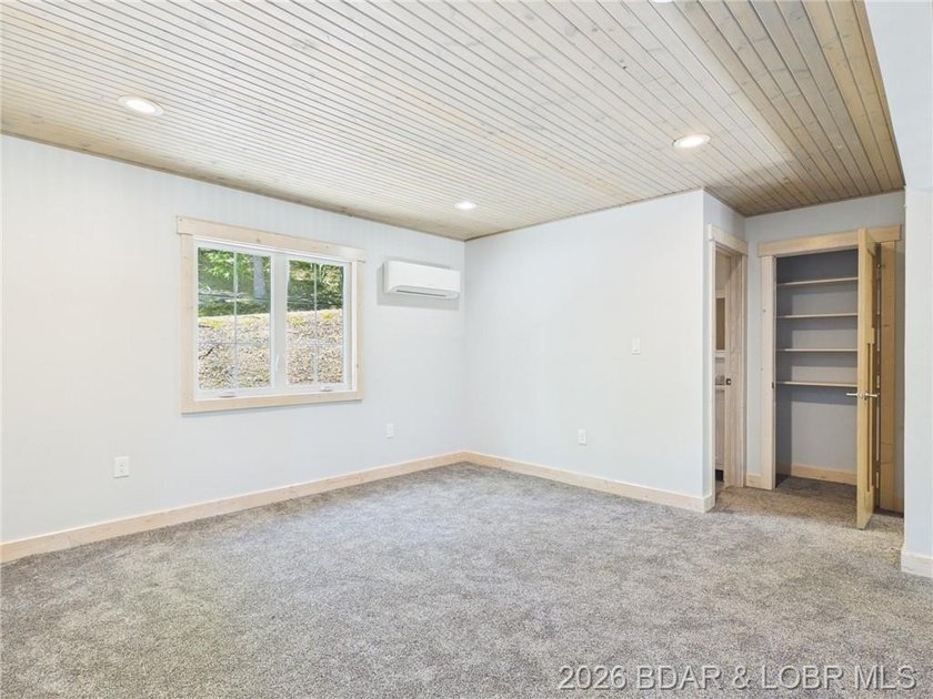 MOTIVATED SELLER!! This brand-new custom home sits on 3.05 - photo 47