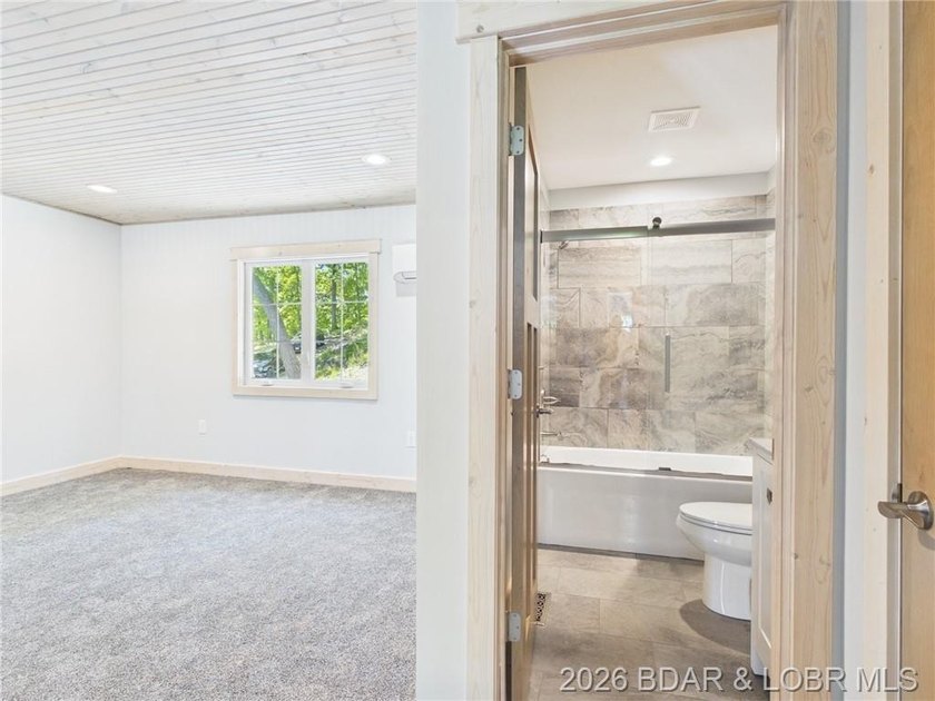 MOTIVATED SELLER!! This brand-new custom home sits on 3.05 - photo 50