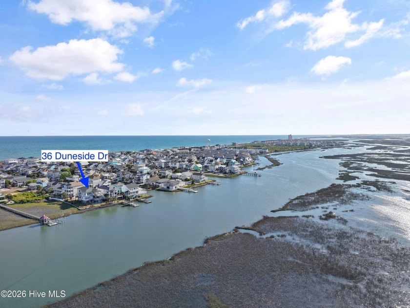This one-of-a-kind custom-built luxury retreat in Ocean Isle - photo 10