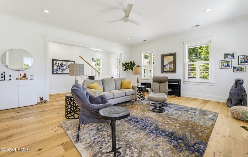 Built in 2021 by Artisan Custom Homes, this beautiful 3-bedroom - photo 13