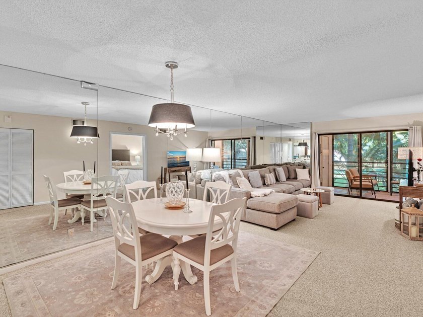 Meticulously maintained 2/2 unit in the picturesque gated and - photo 18
