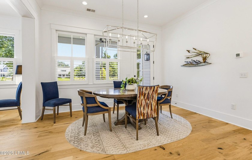 Built in 2021 by Artisan Custom Homes, this beautiful 3-bedroom - photo 20