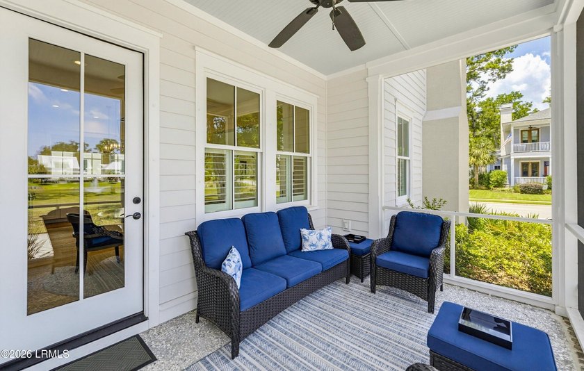 Built in 2021 by Artisan Custom Homes, this beautiful 3-bedroom - photo 23