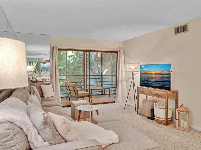 Meticulously maintained 2/2 unit in the picturesque gated and - photo 24