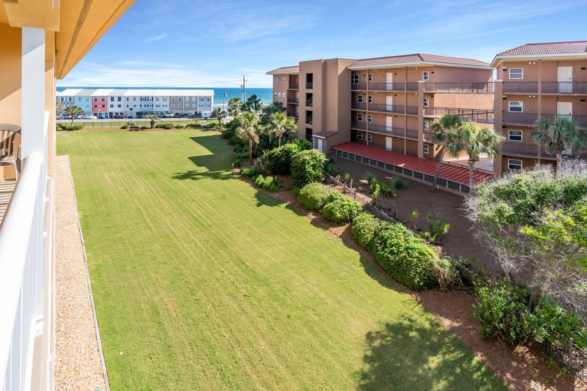 LOW HOA! Top-floor Gulf-view condo in one of Miramar Beach's - photo 25