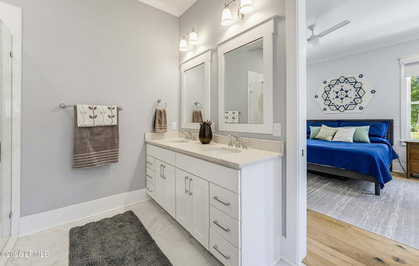 Built in 2021 by Artisan Custom Homes, this beautiful 3-bedroom - photo 29