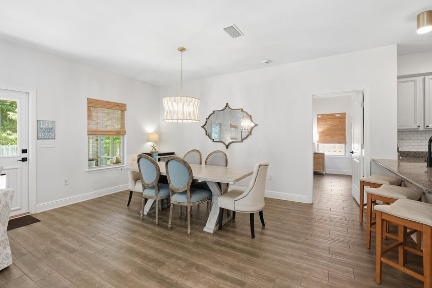 Welcome to one of the most beautiful homes in Driftwood Estates - photo 16